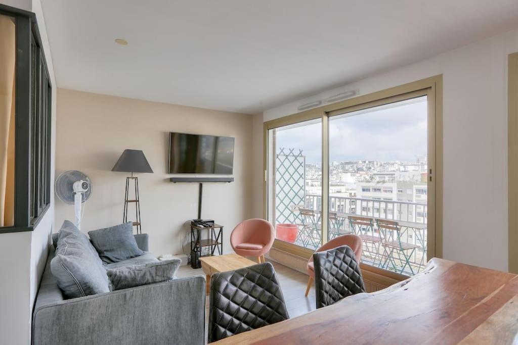Avec Balcon Et Parking A 1min Du Metro *