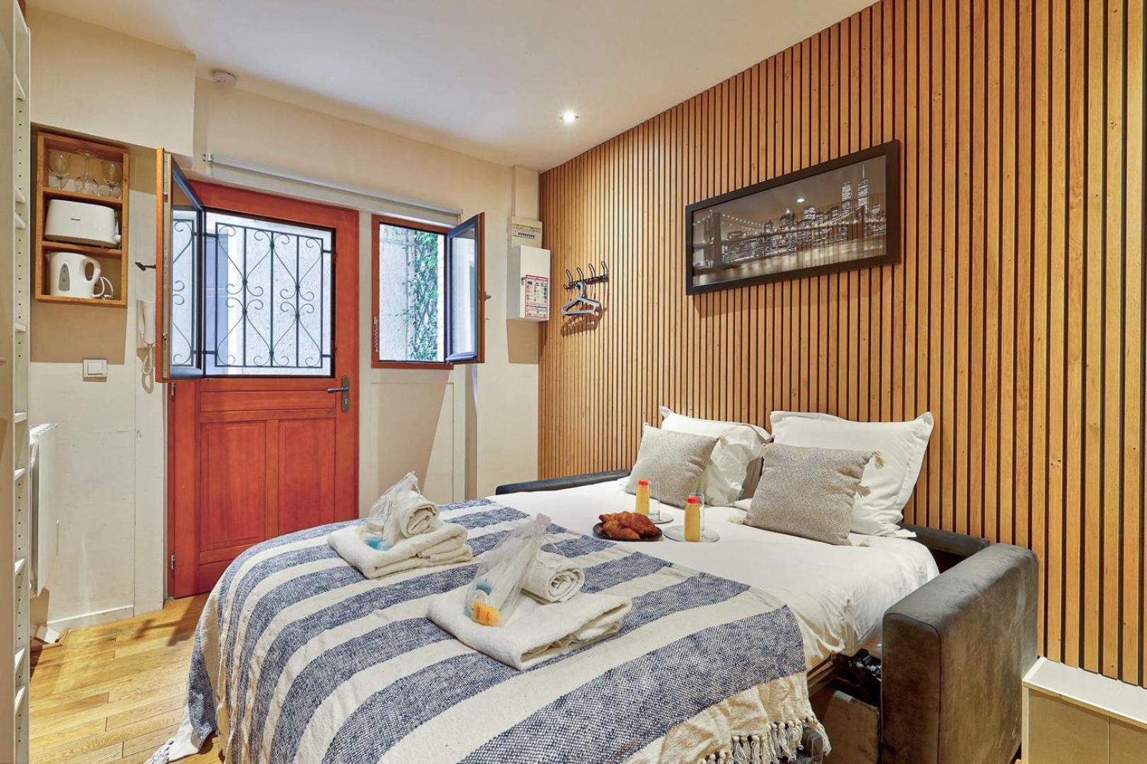 356 Poussin - Superbe A Apartment Paris