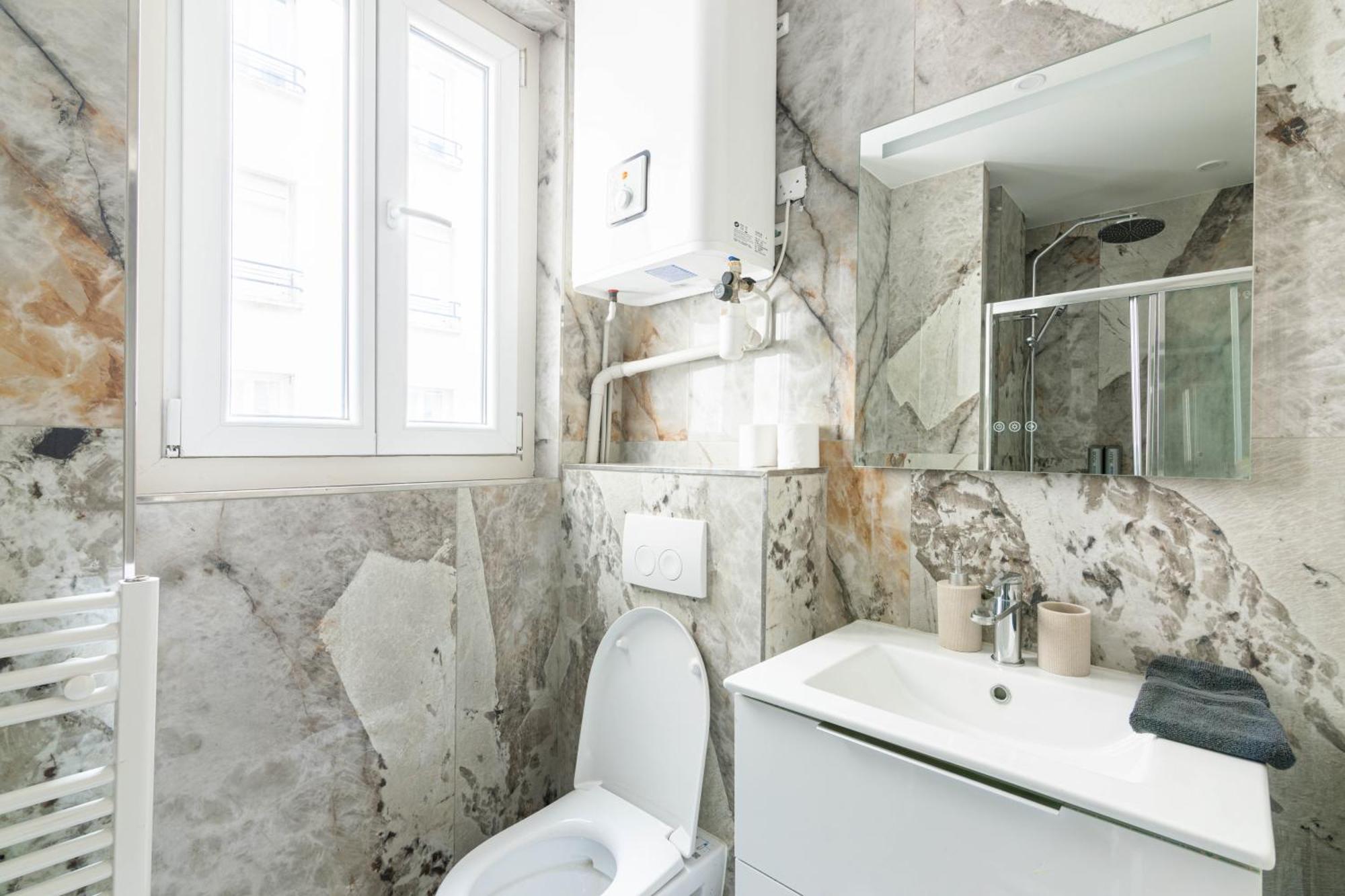 Luxurious 1 Bedroom Quartier De La Bastille Free Netflix Apartment *