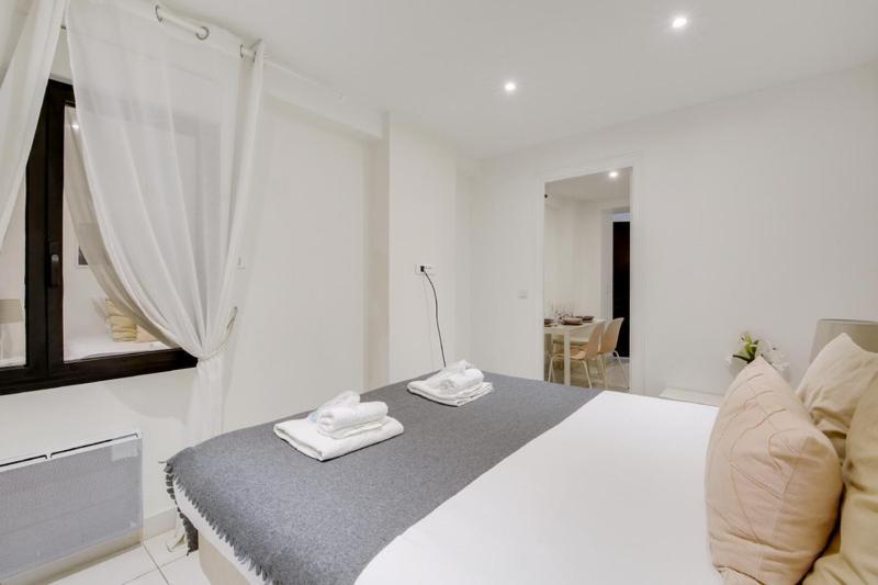 250 Sainte - Superb In
