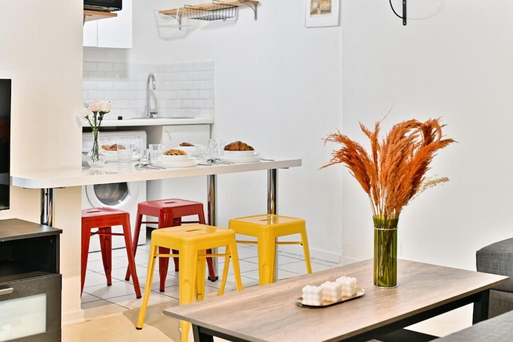 Proche Canal Saint Martin Apartment Paris