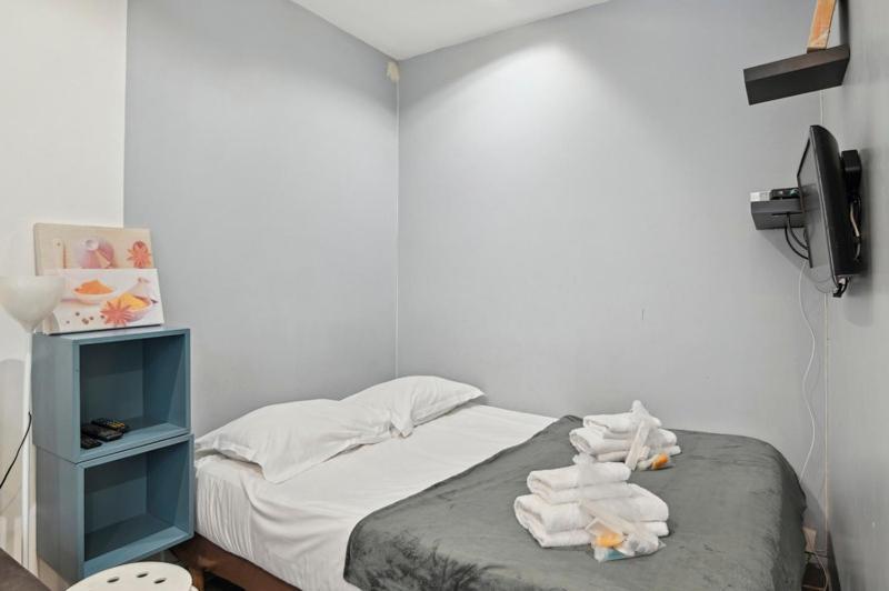 324 Vanves - Superb In Paris