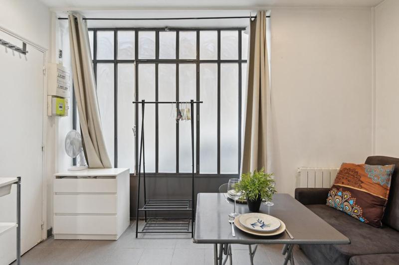 324 Vanves - Superb In *