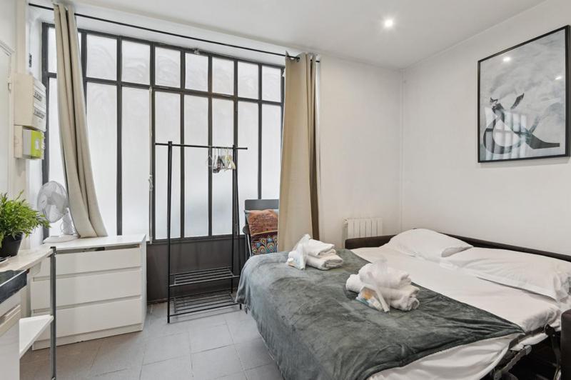 324 Vanves - Superb In Paris