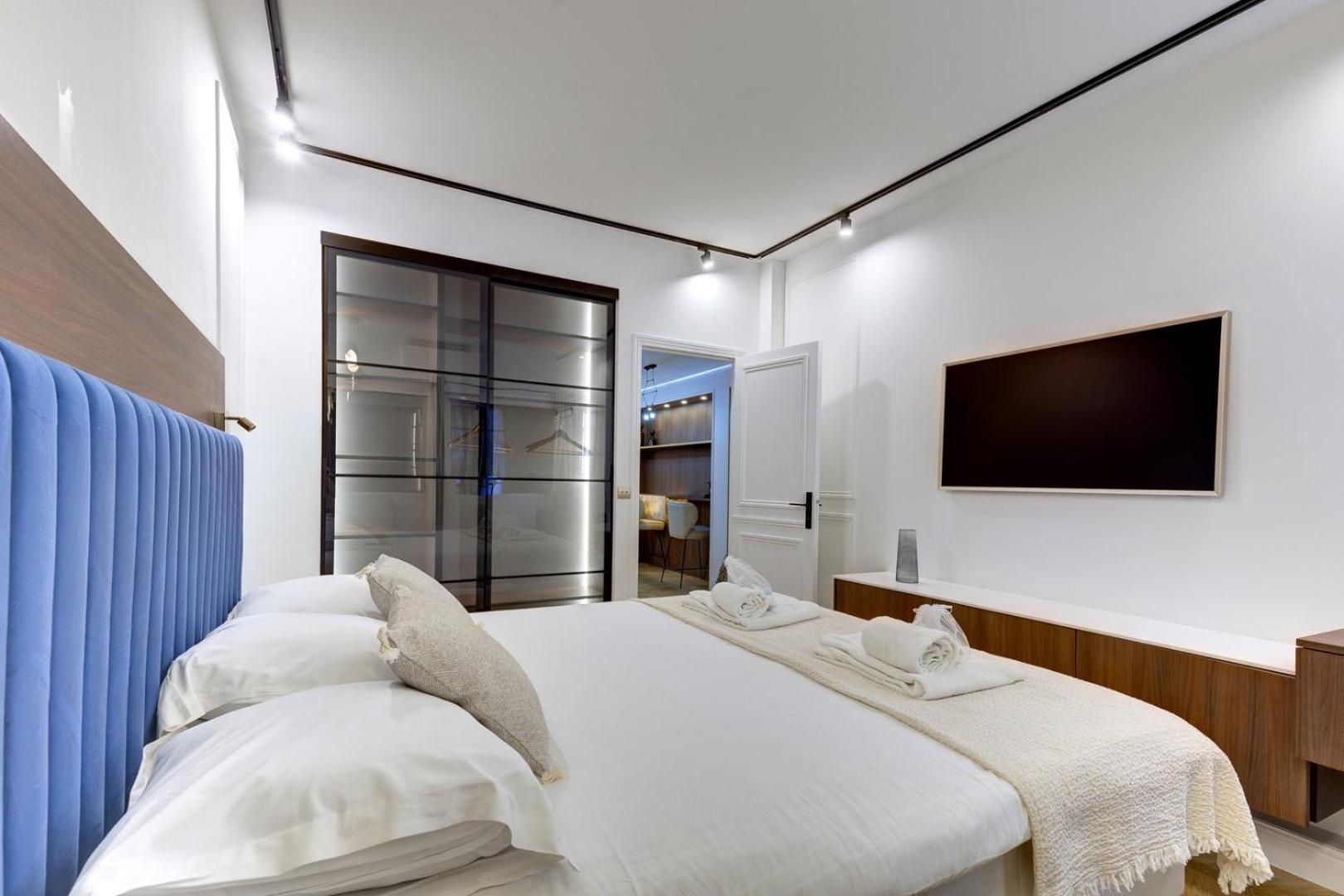 171 Beethoven - Superbe Parisien Apartment