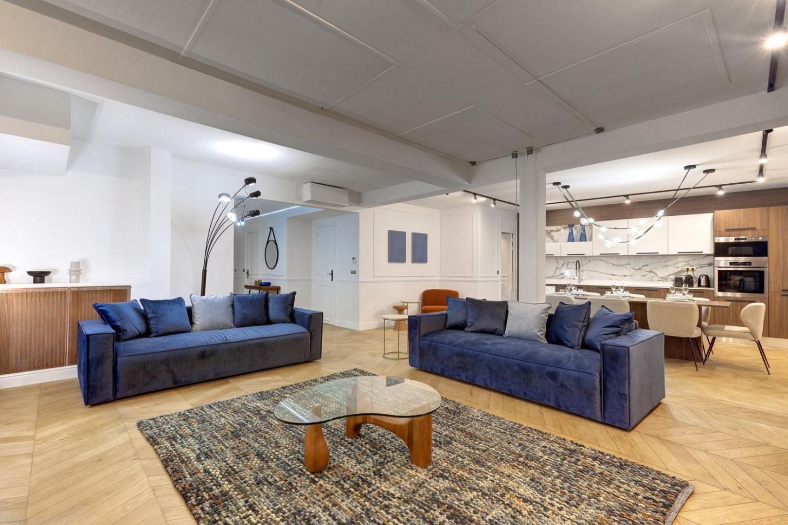 171 Beethoven - Superbe Parisien Apartment