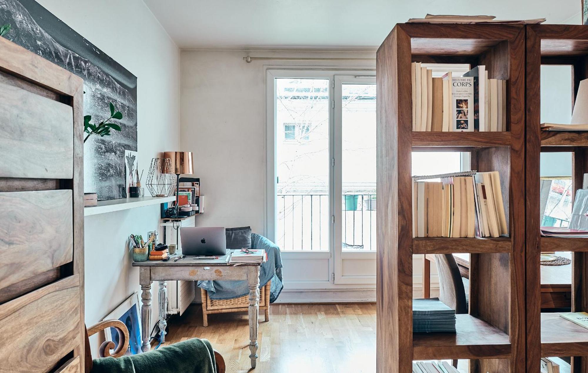 Apartment Cozy Small Artist Studio