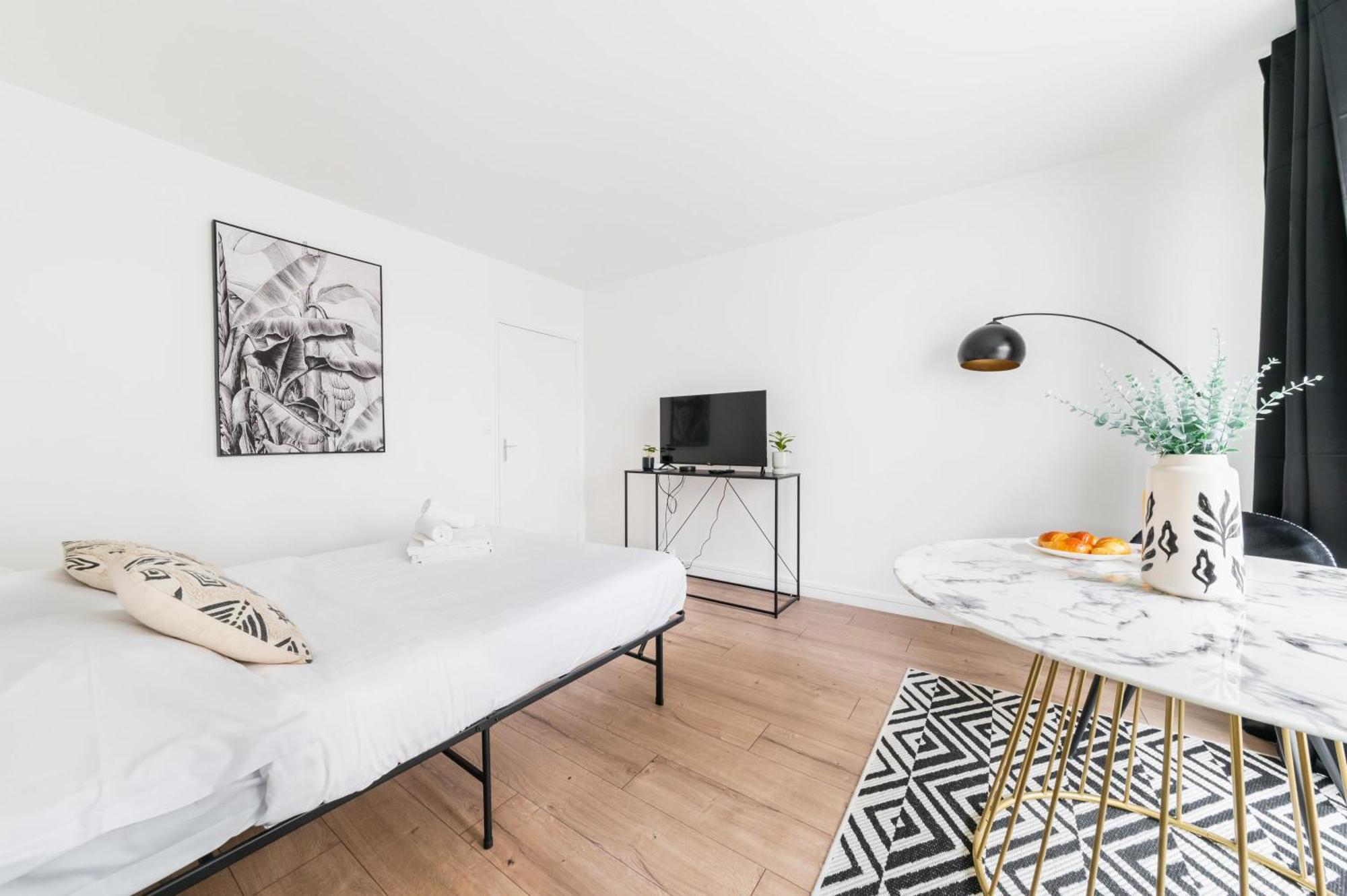 Apartment Zzz Francoeur Paris
