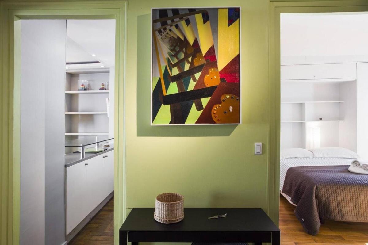 Faubourg Chic Apartment *