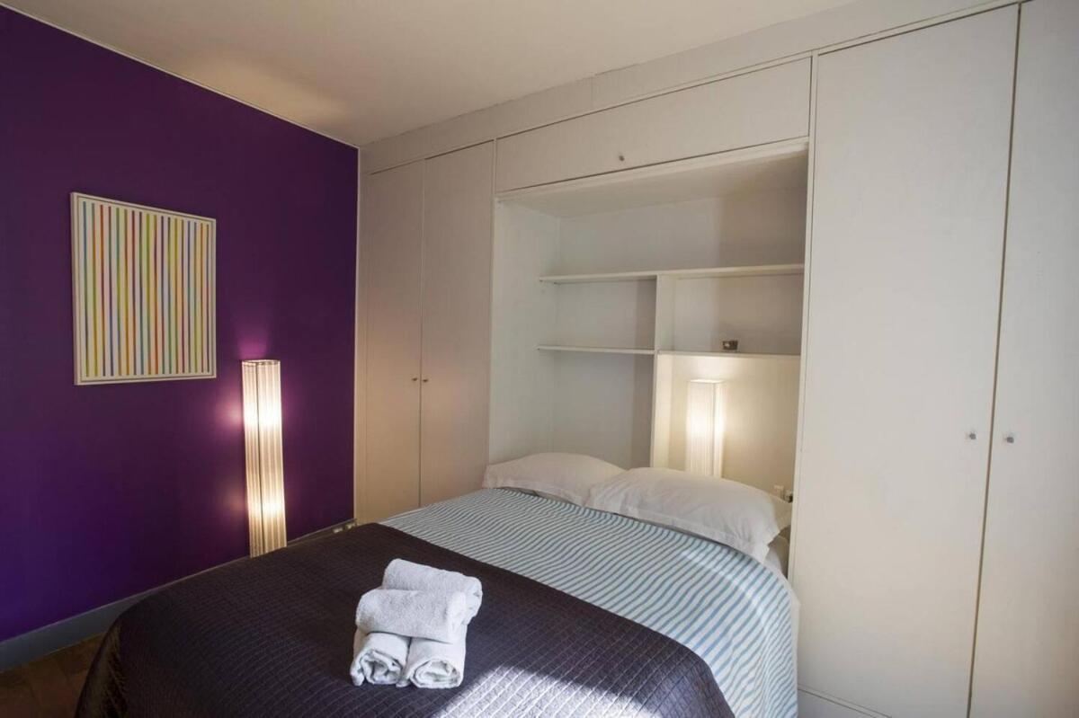 Faubourg Chic Apartment Paris