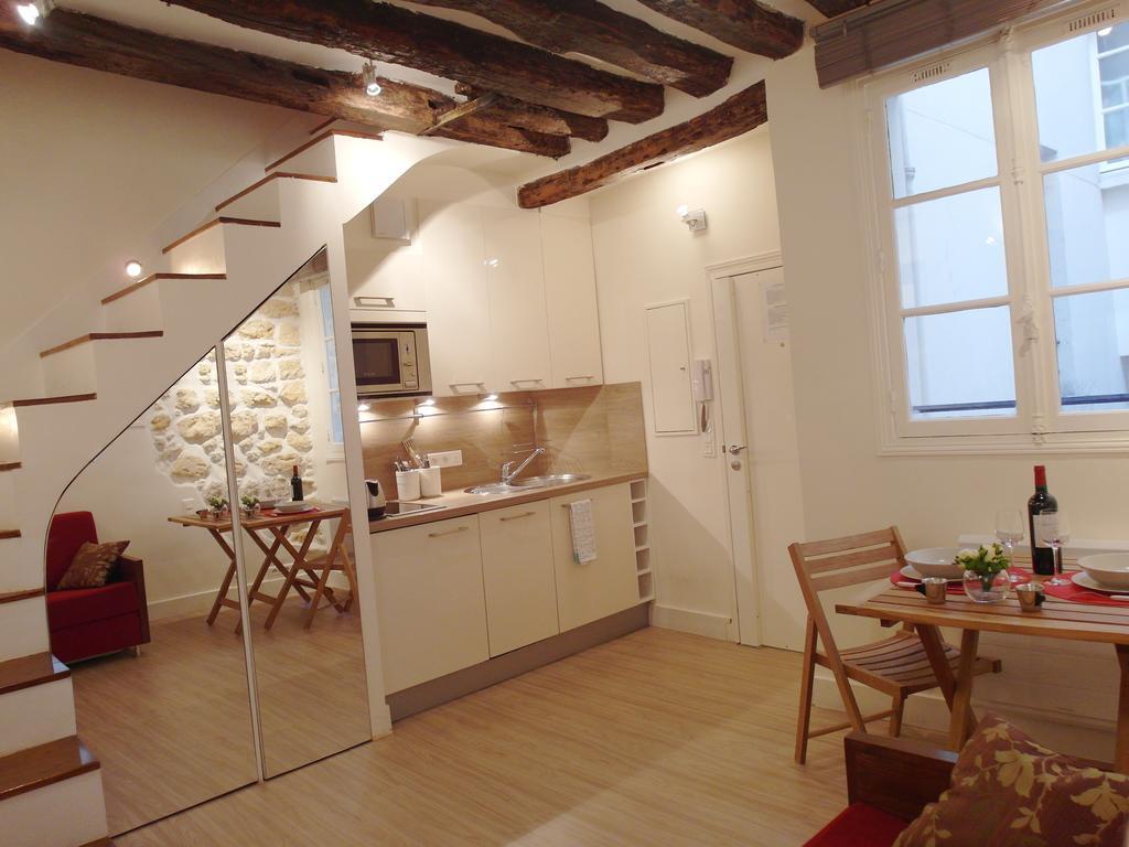 Apartment Louvre Parisian Chicsuites *