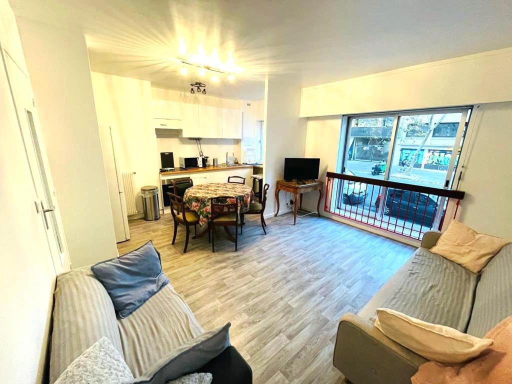 Apartment Bastille - Voltaire - Saint Paul - Centre De - 5 Pers Paris