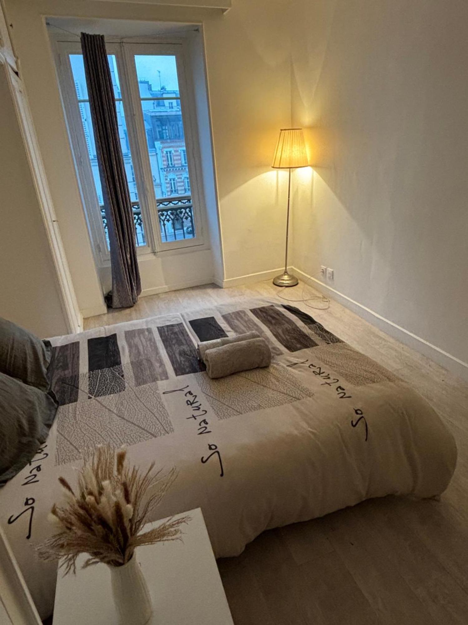 Situe Dans Le 9eme Arrondissement, A Deux Pas Du Sacre-coeur * Paris