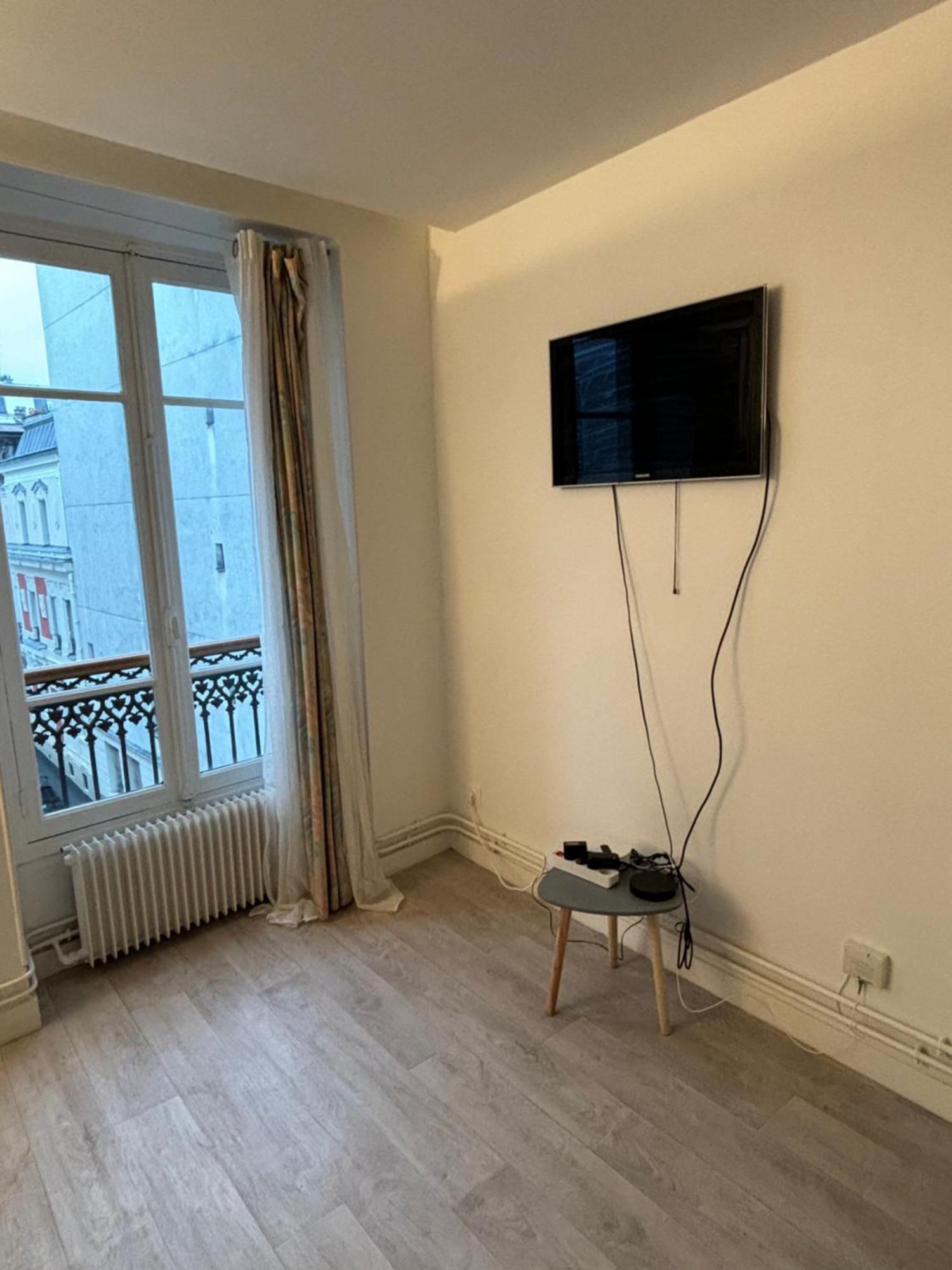 Situe Dans Le 9eme Arrondissement, A Deux Pas Du Sacre-coeur Apartment *