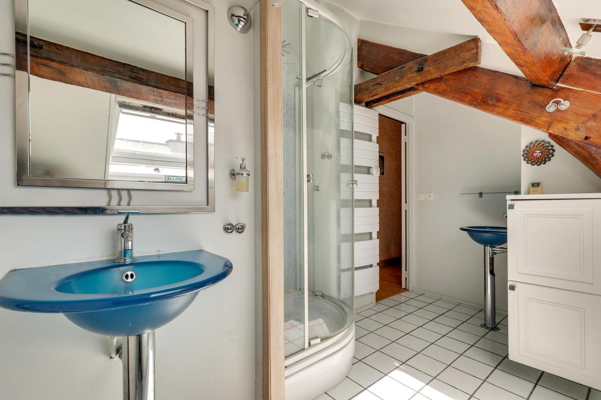 Appartement Duplex Calme Et Lumineux Au Coeur De Bastille *