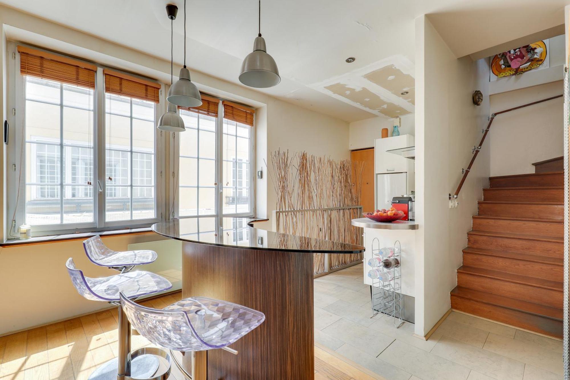 Duplex Calme Et Lumineux Au Coeur De Bastille Paris