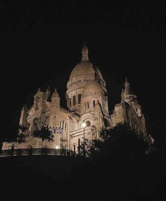 Chic Montmartre Opera Appartement *