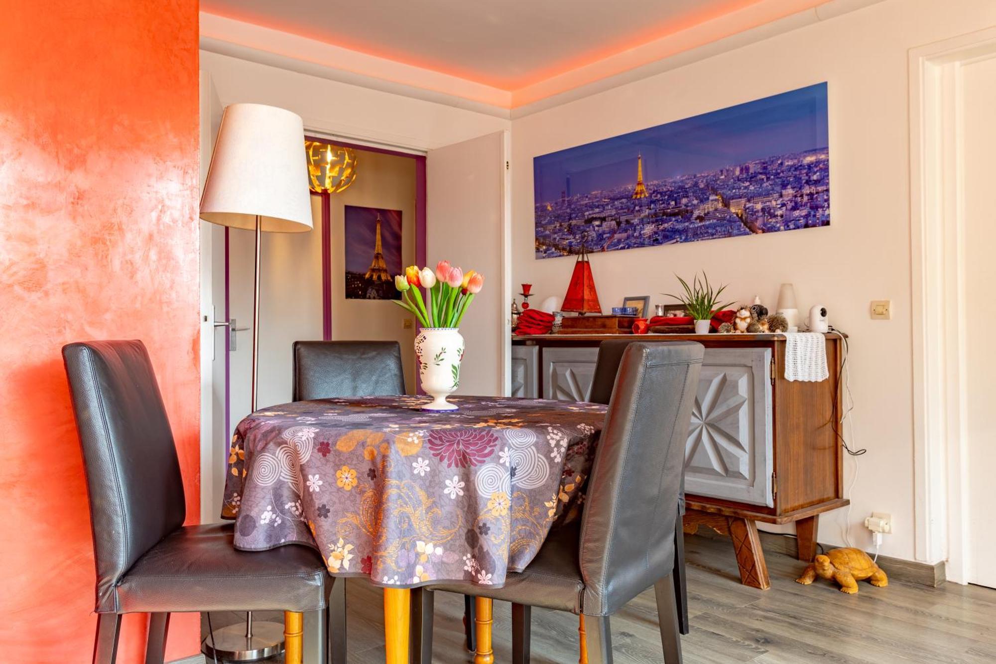D'amis - D'hotes-b&b-guest House Paris