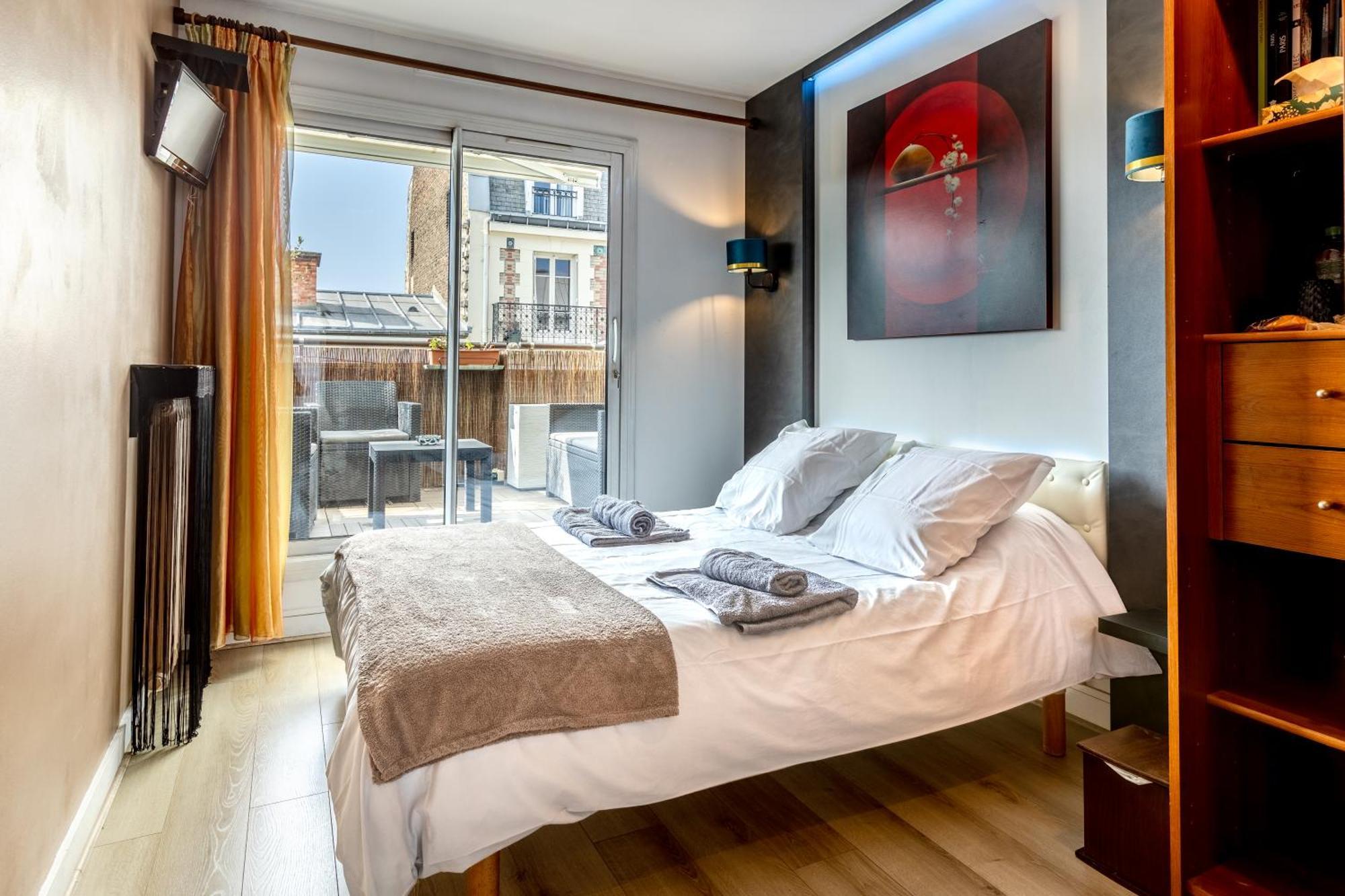 Bed & Breakfast D'amis - D'hotes-b&b-guest House Paris