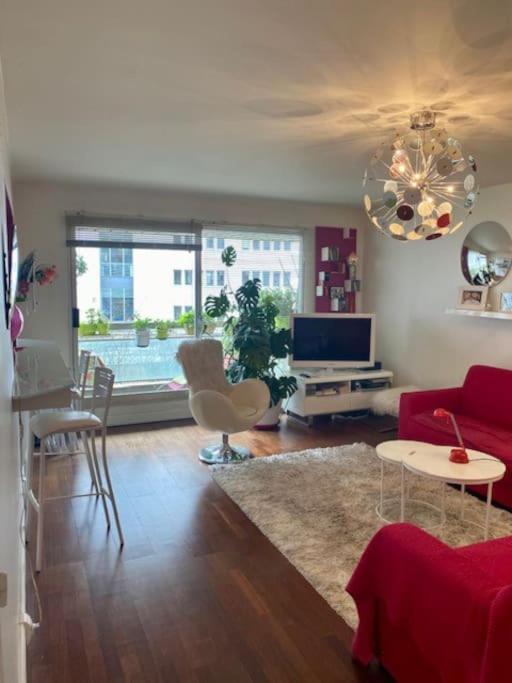 La Vie En Rose-montparnasse Apartment *