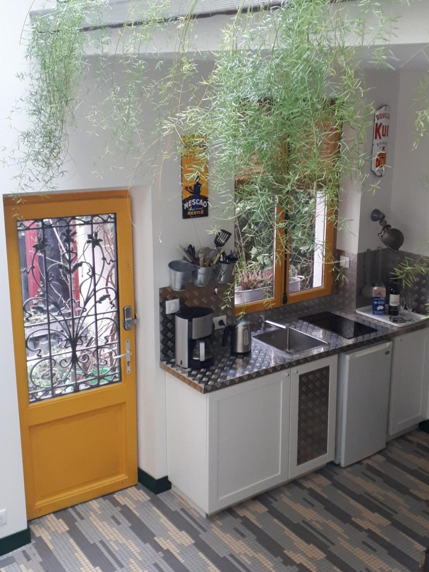 Lapetitemaisondeparis Apartment *