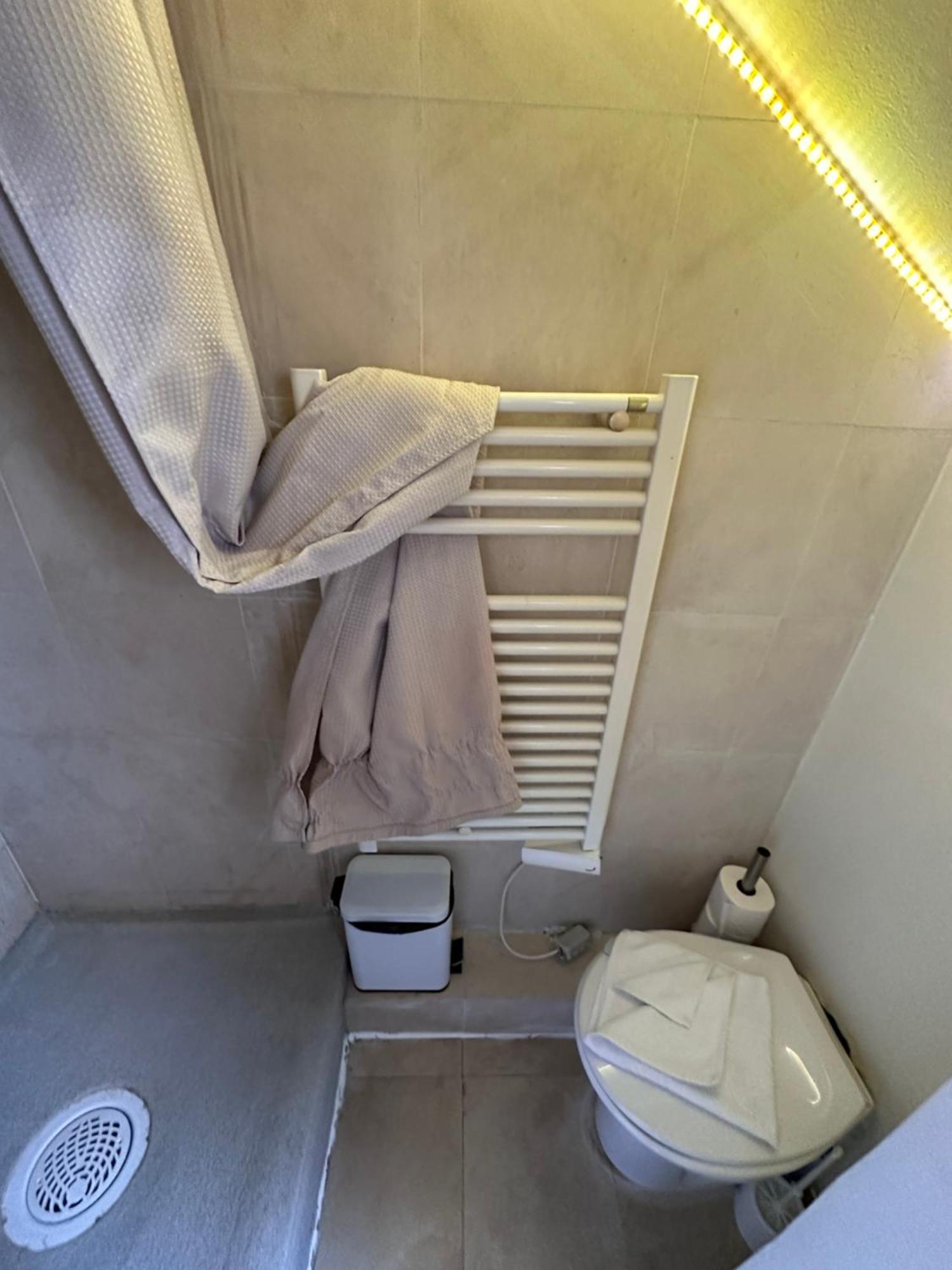 Marais Rooftop Studio - Metro Filles Du Calvaire Appartement Paris