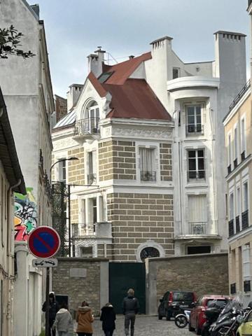 Sacre Coeur Montmartre Et Tour Eiffel, 8 People, *