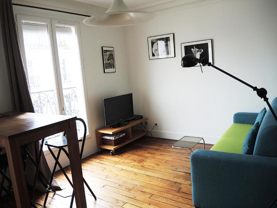 Apartment 2 Pieces Avec Balcon Plein Sud Paris