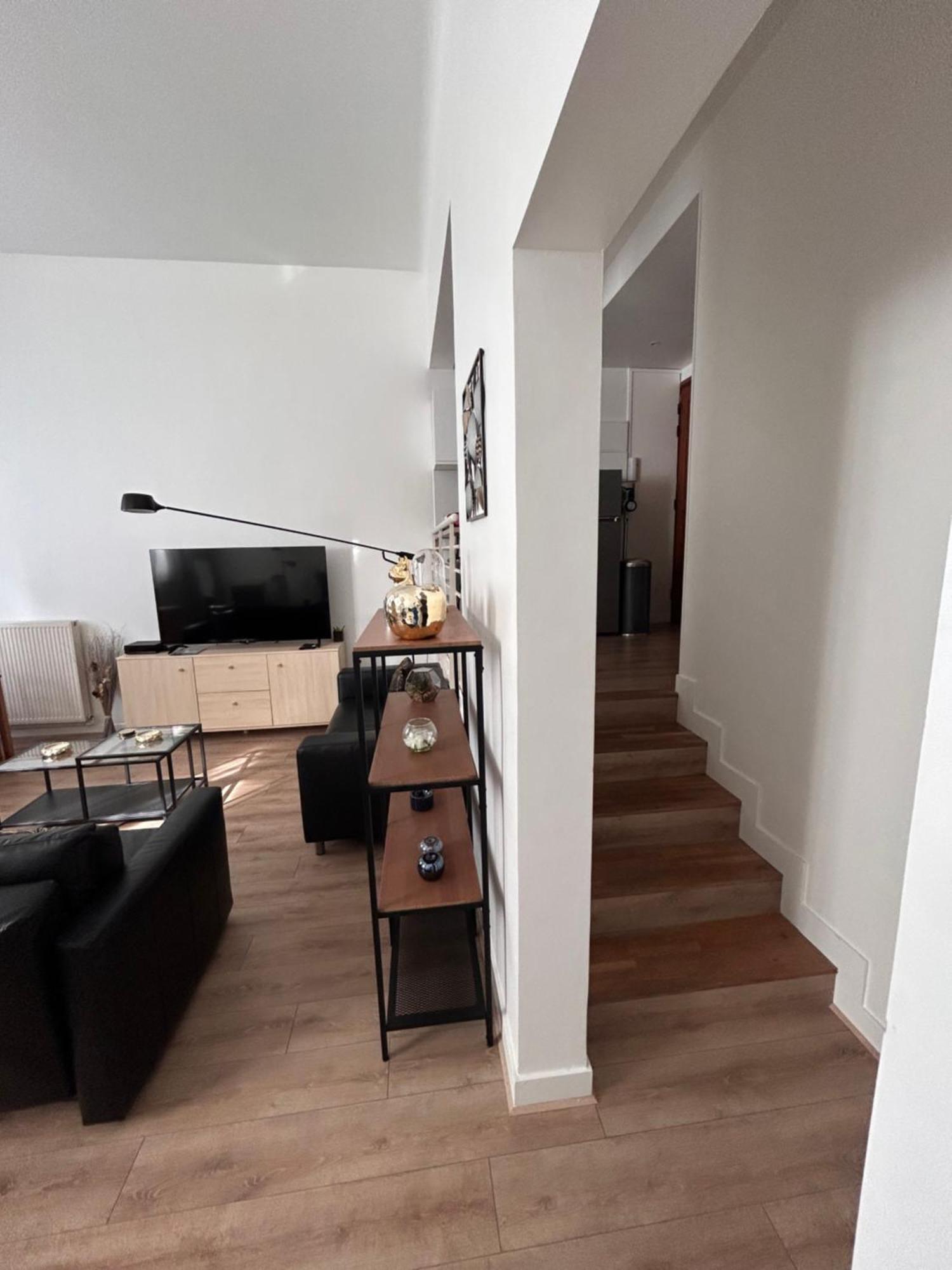 / Loft 8eme Apartment Paris
