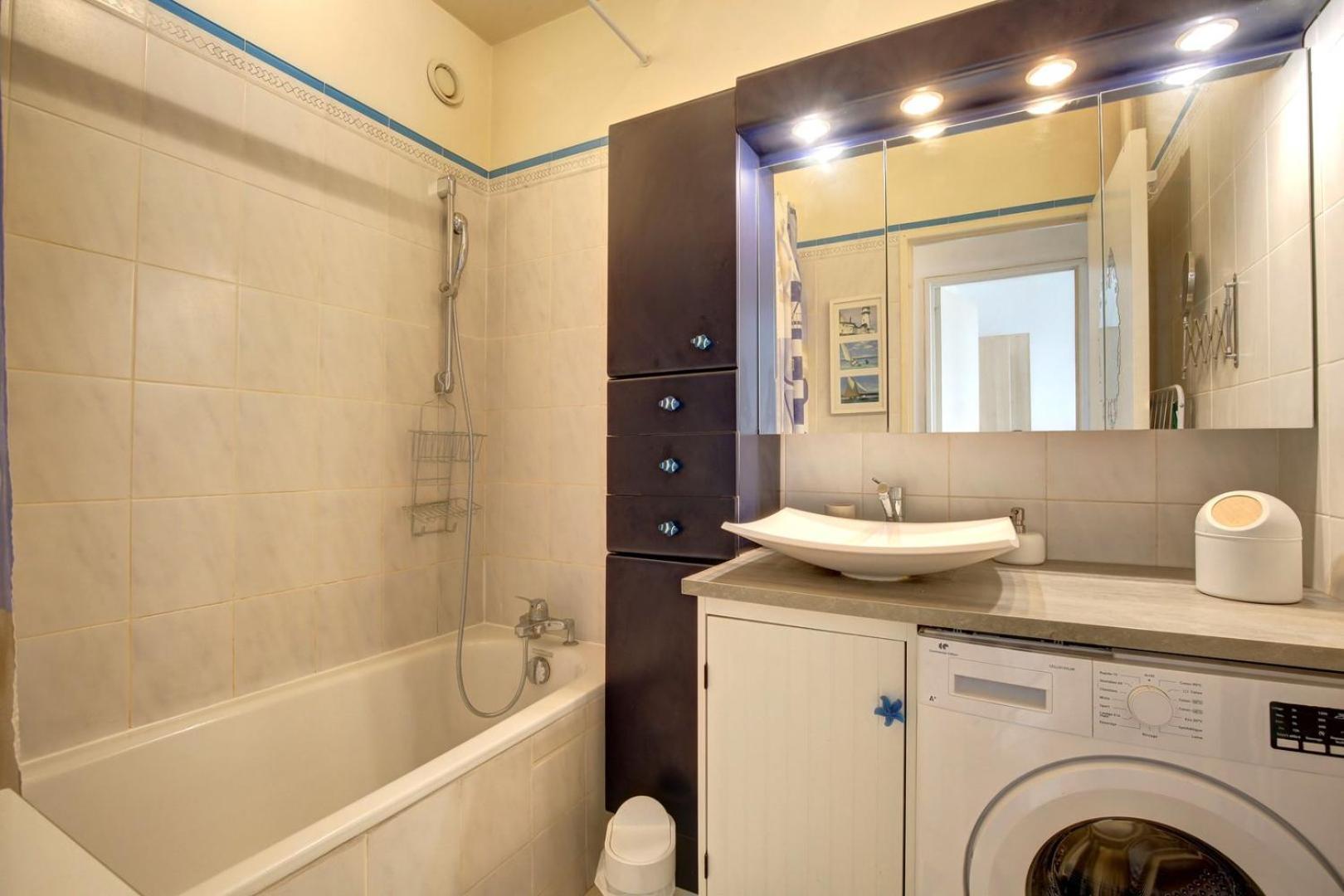Apartment Pour 4 Pers Proche Des Buttes Chaumont