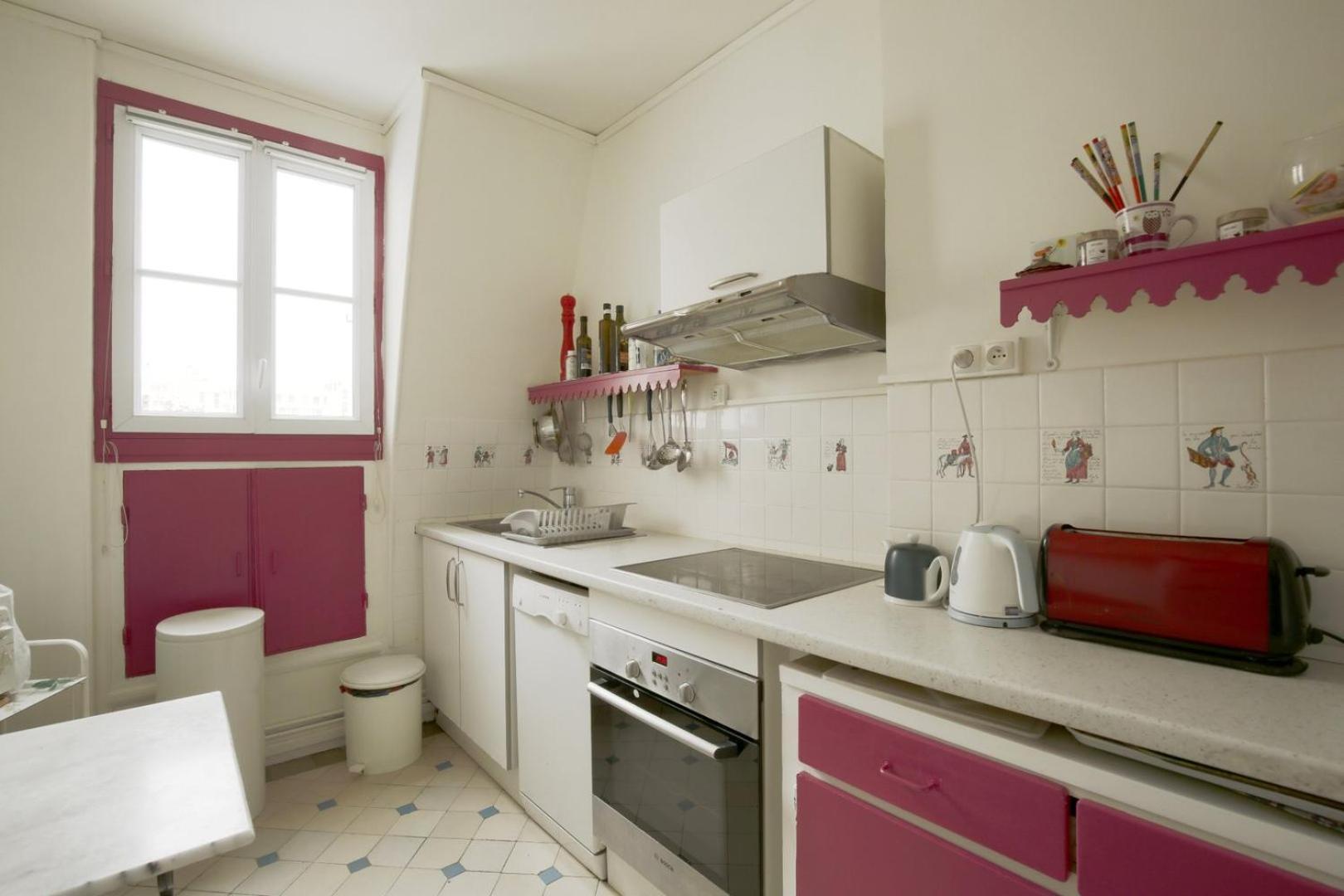 Spacious With 3 Bedrooms - Tour Eiffel Apartment