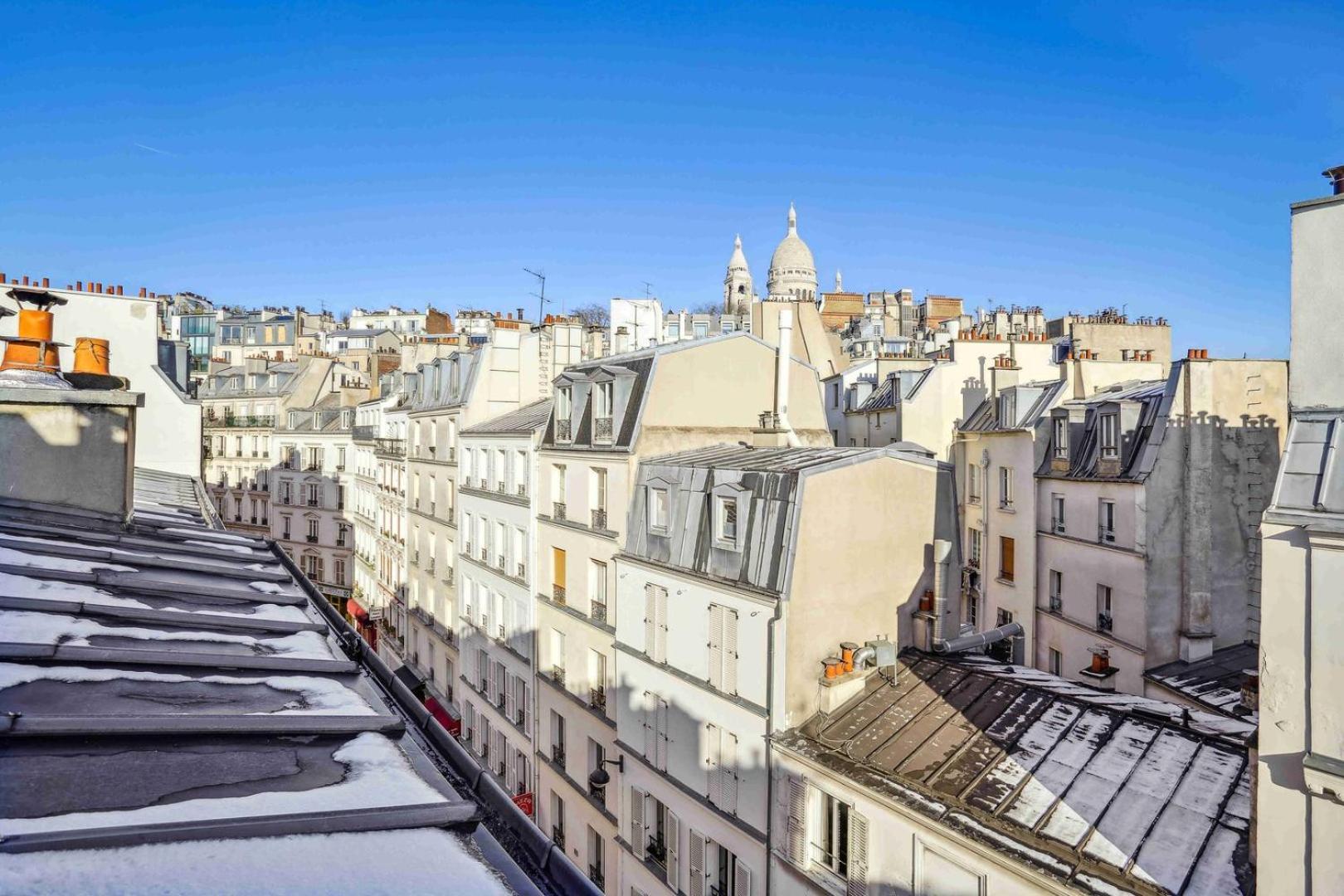Le Joyeux Dans Les Hauteurs De Montmartre Appartement Paris