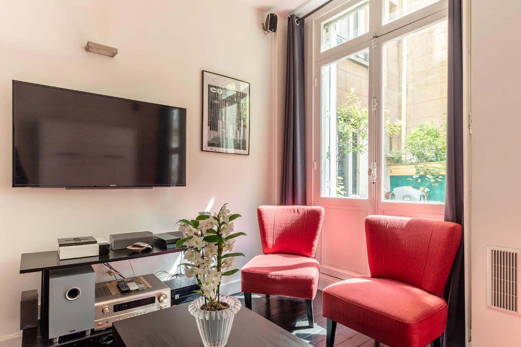 Sur Les Quais De Seine Homestay