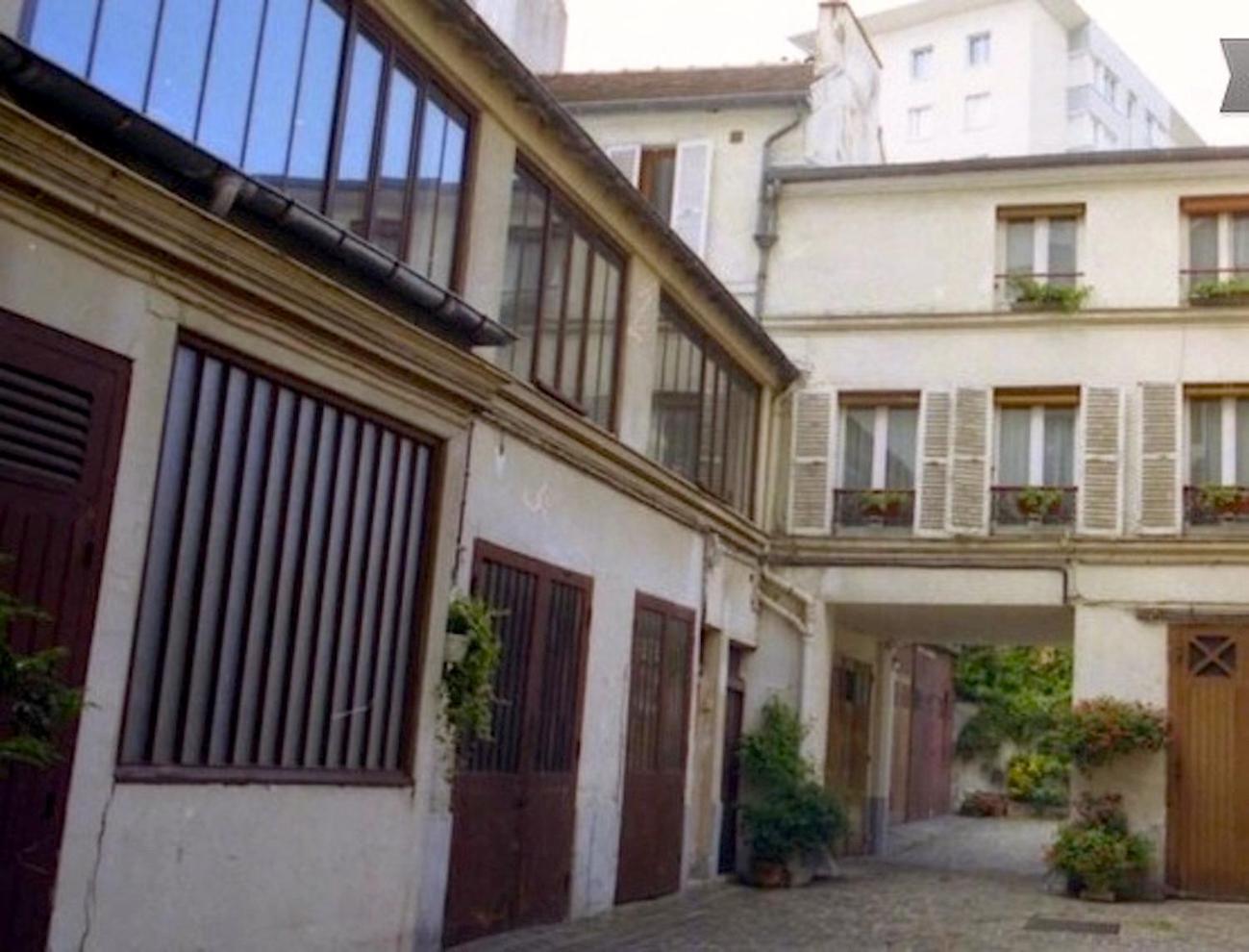 Apartment Loft Character With A View Of Court *