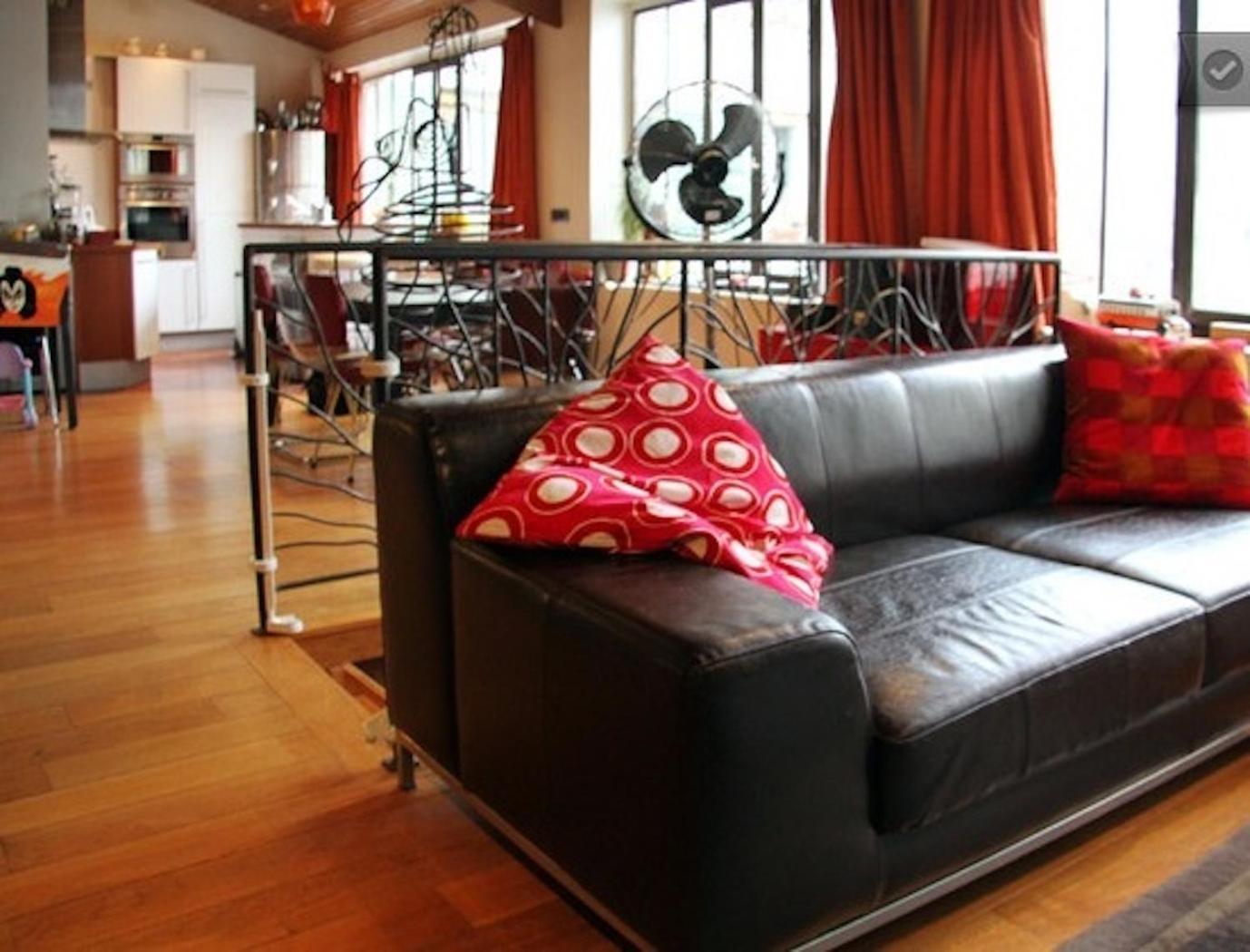 Loft Character With A View Of Court Apartment Paris