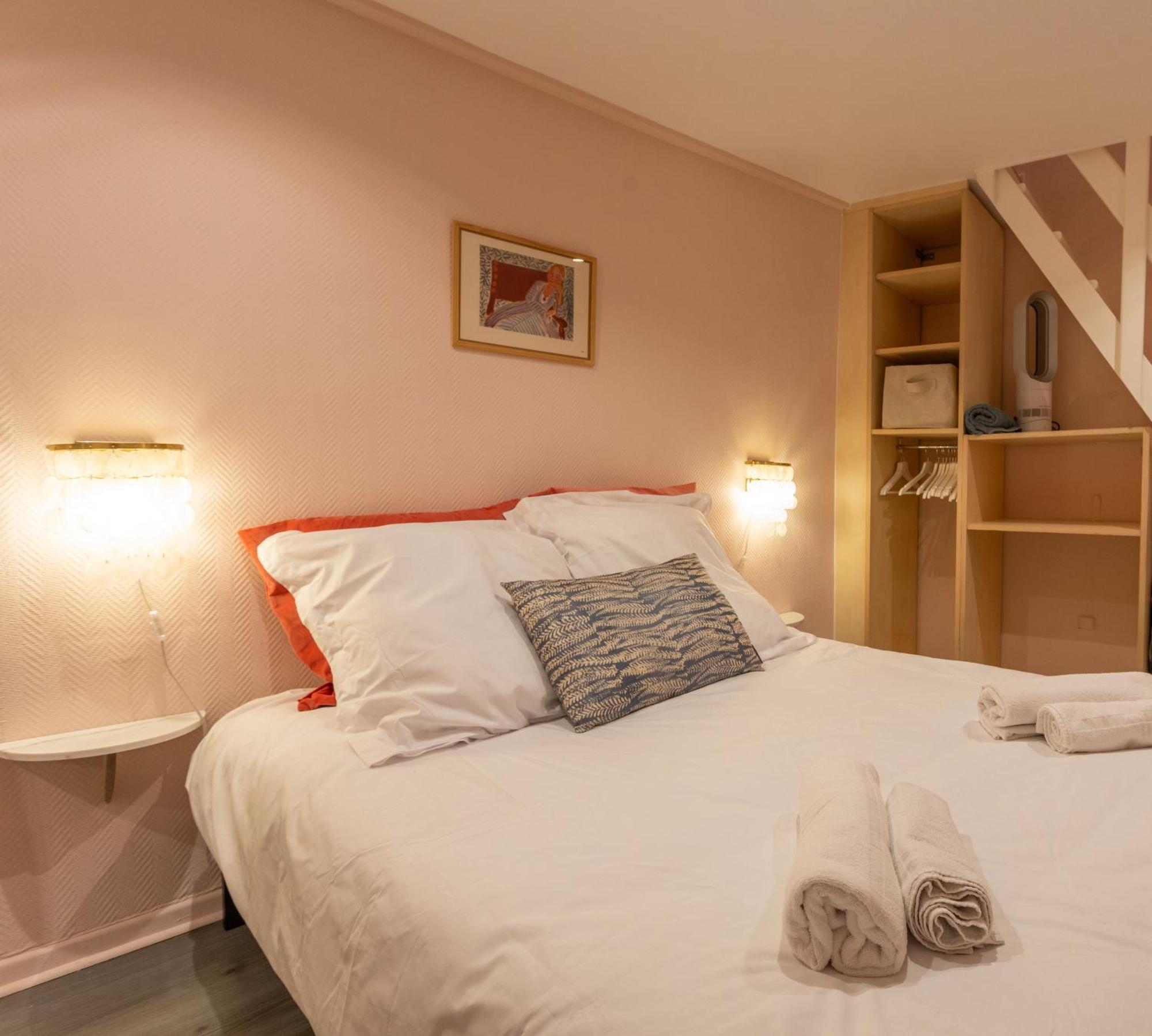 Duplex Historique Coeur Marais Apartment