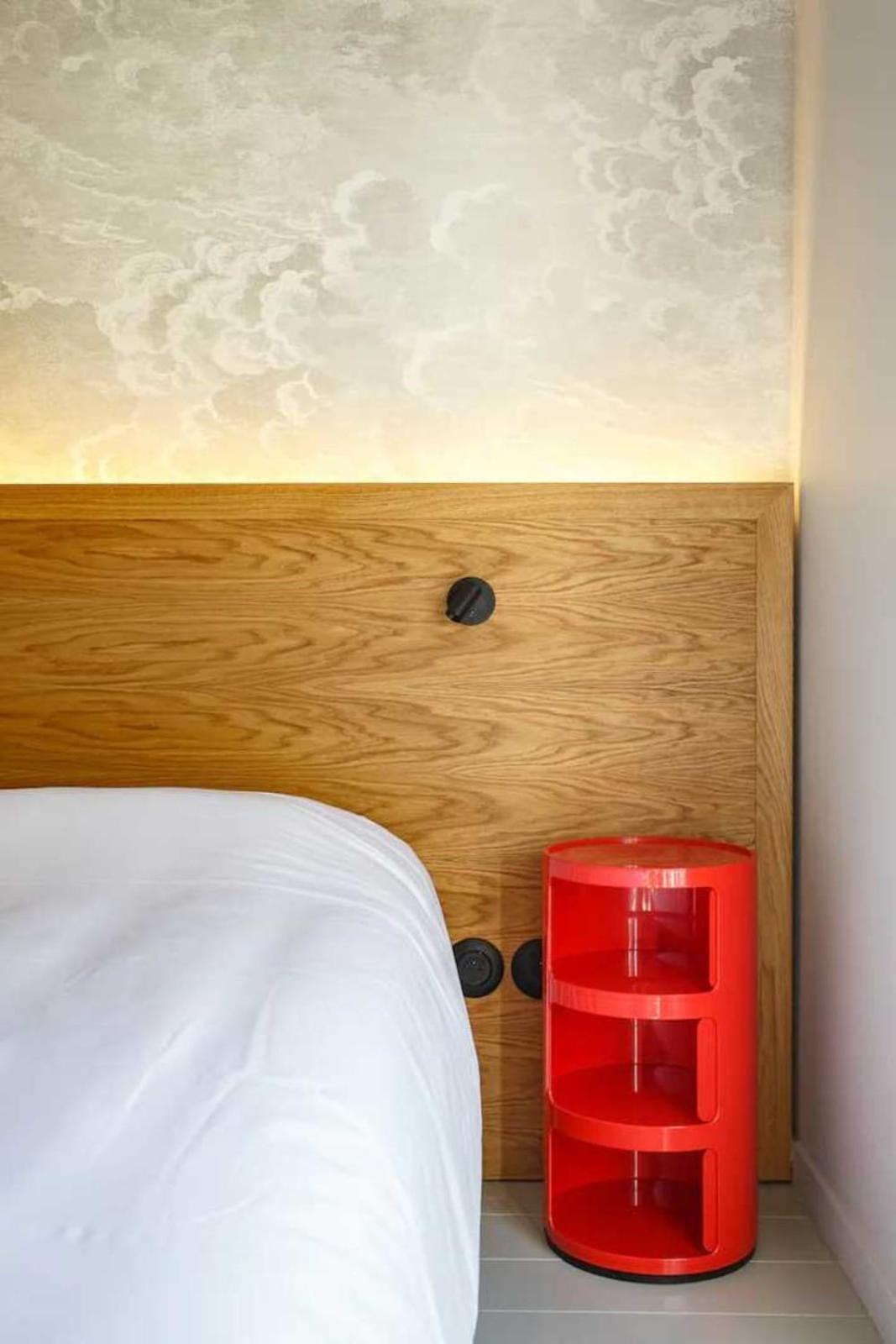 13 - Voltaire Apartment *