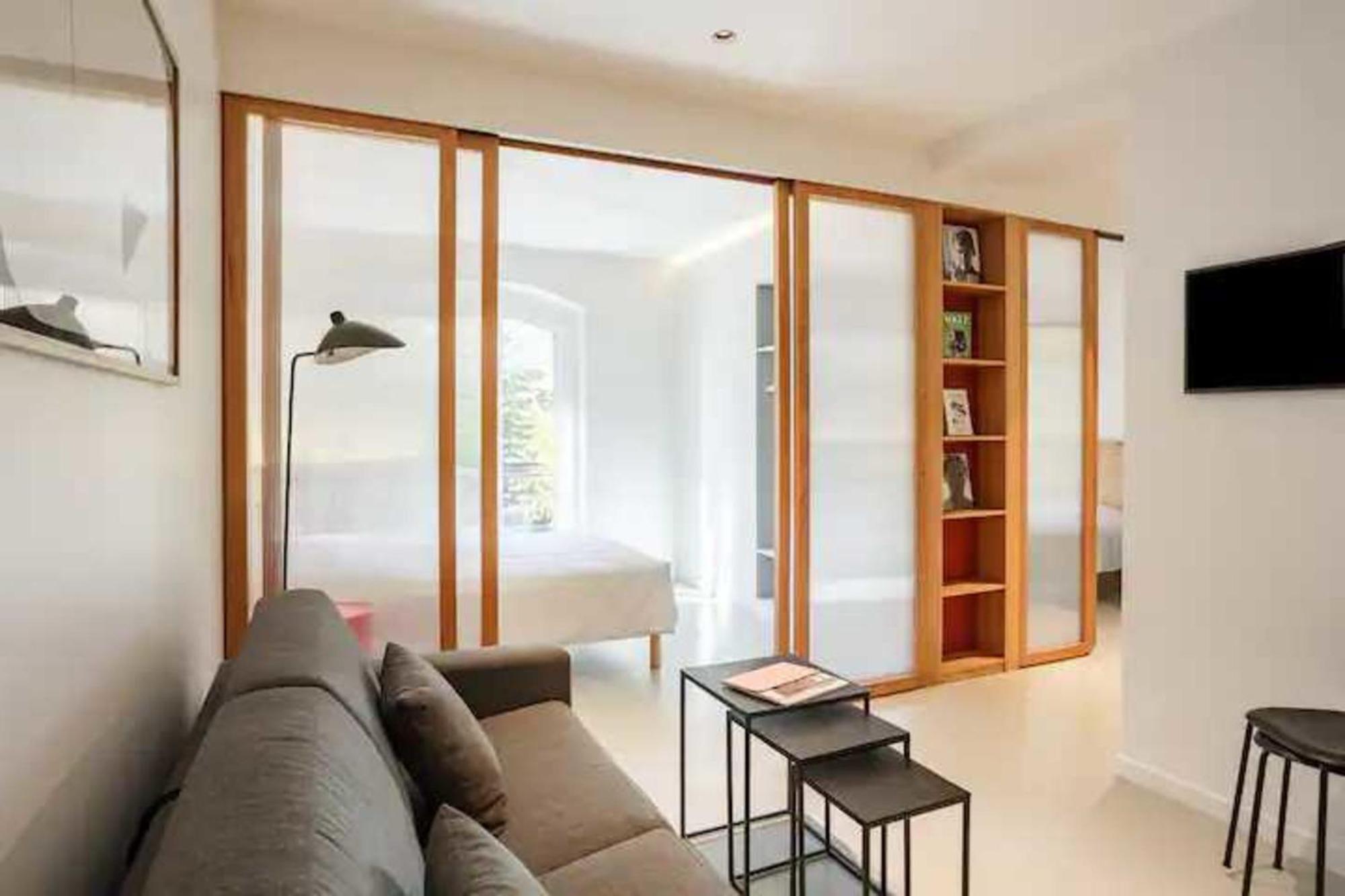 Apartment 13 - Voltaire *