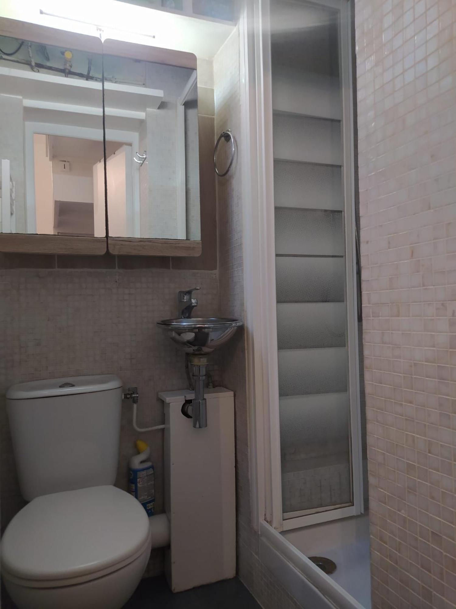 Le 4 Apartment *