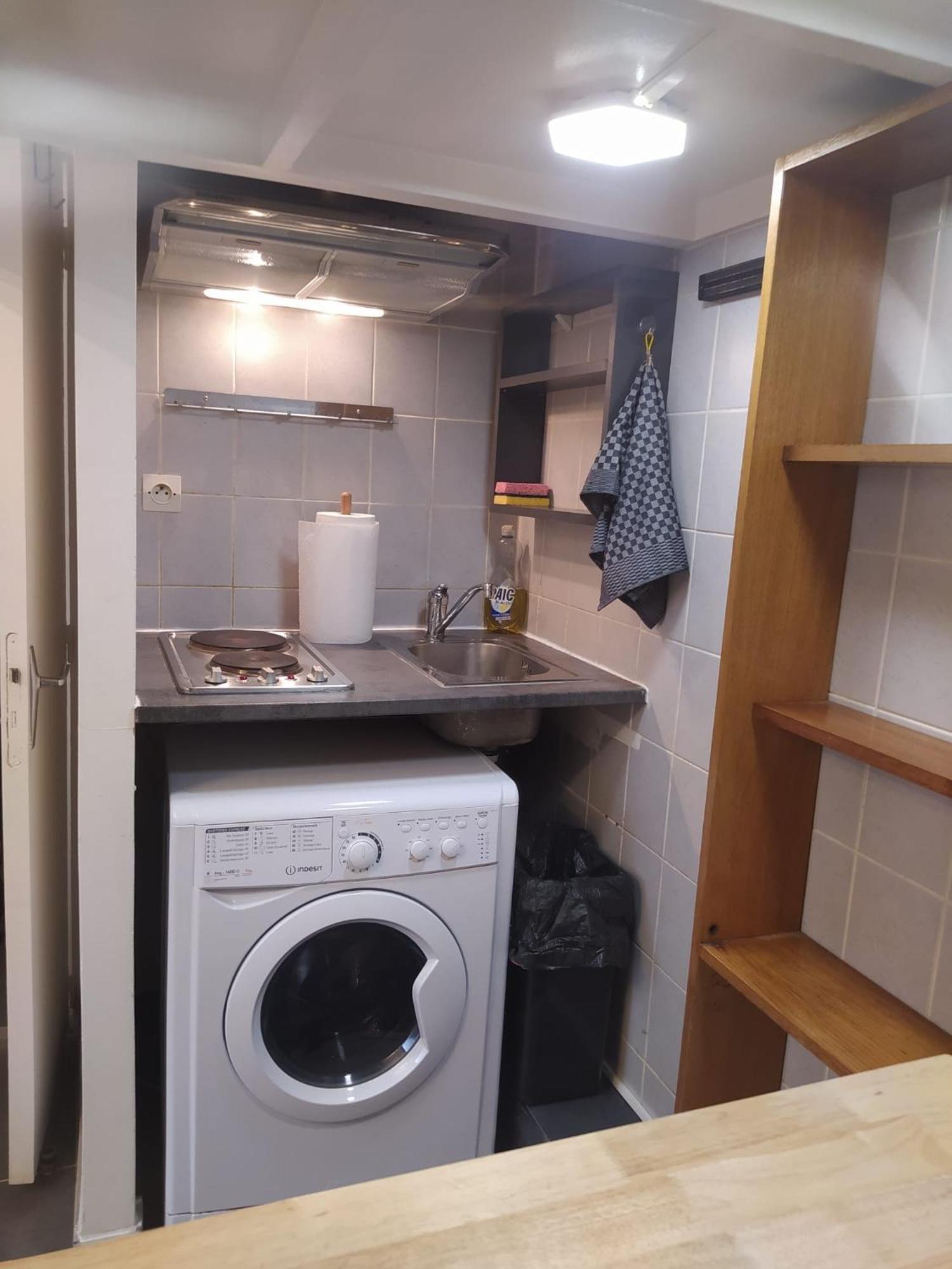Le 4 * Paris
