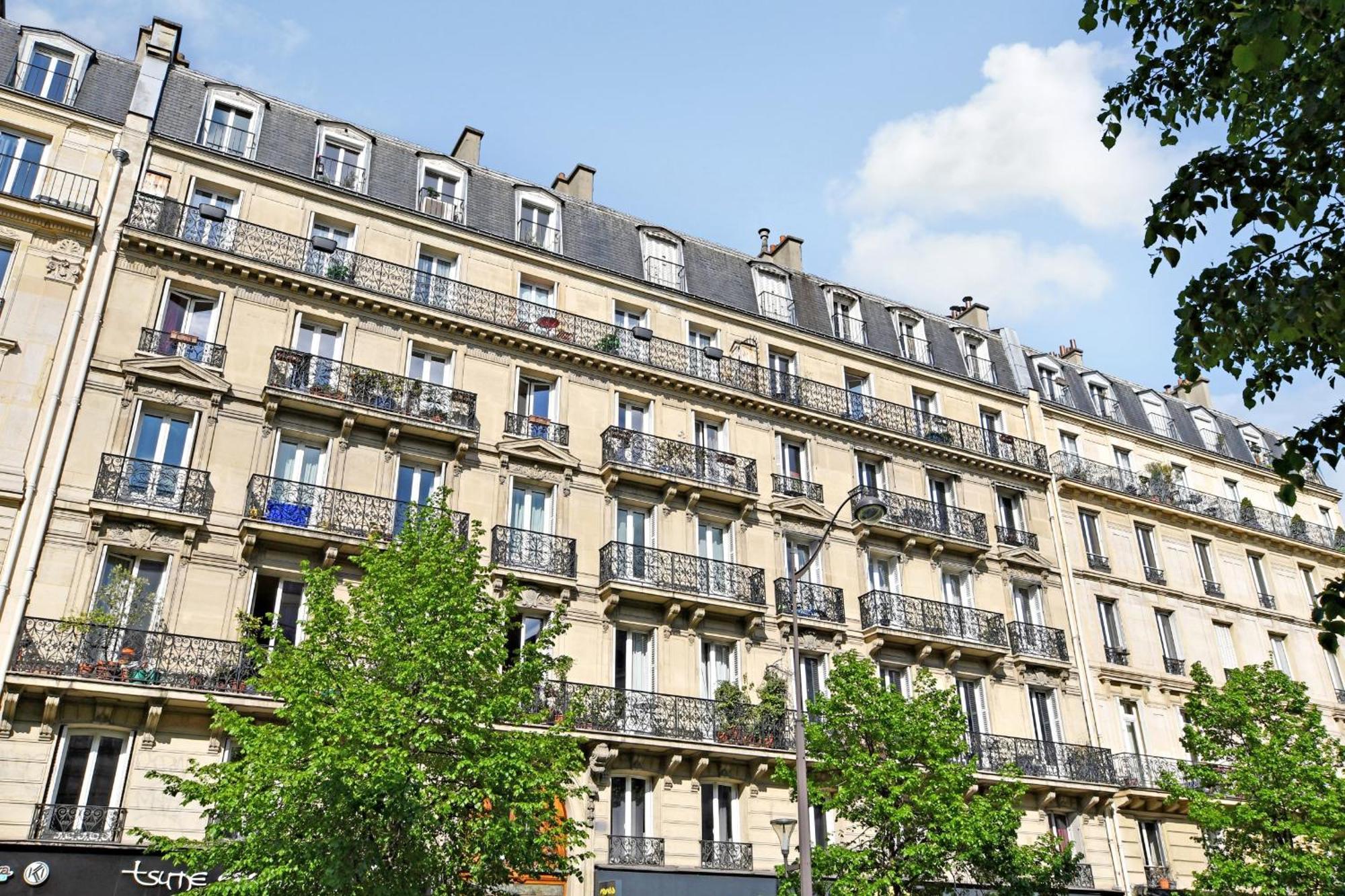 13 - Voltaire * Paris