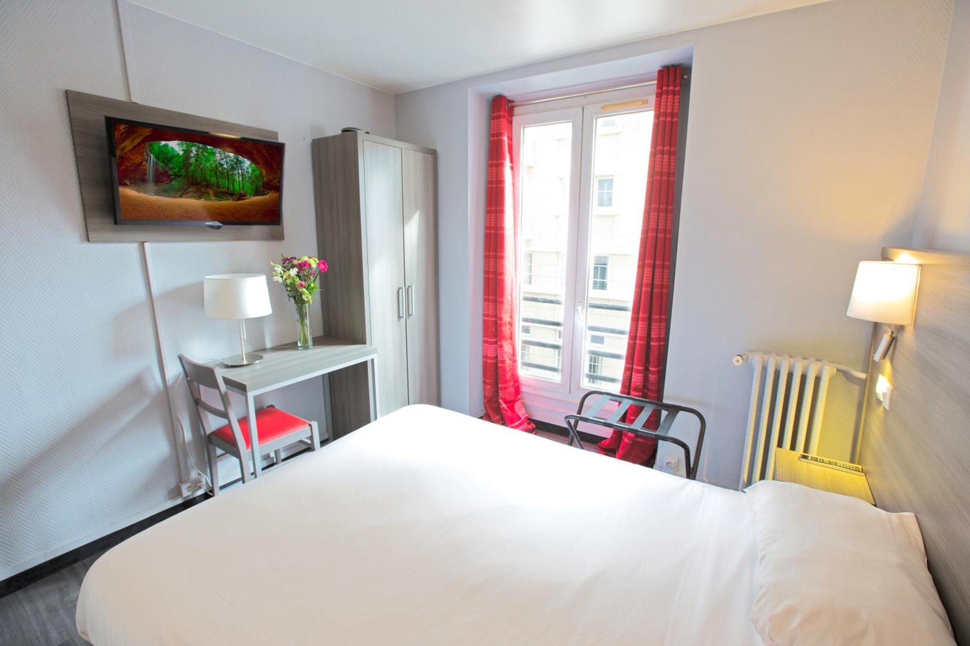 Hipotel Père-lachaise République Hotel Paris