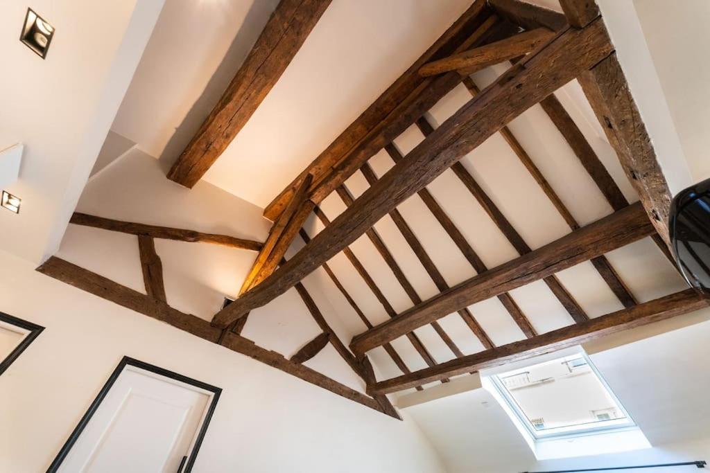 Apartment Grand Place Des Vosges, Marais/bastille Paris