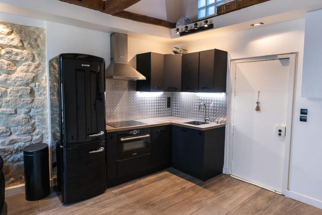 Grand Place Des Vosges, Marais/bastille Apartment