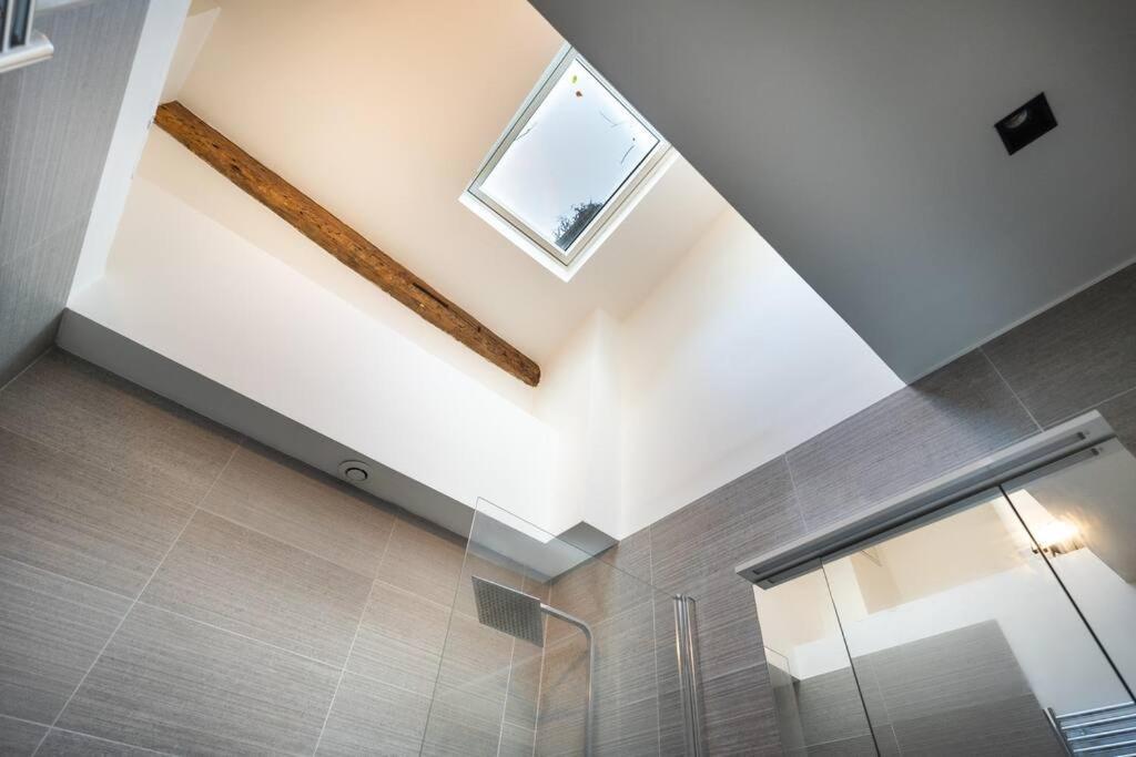 Grand Place Des Vosges, Marais/bastille Apartment *