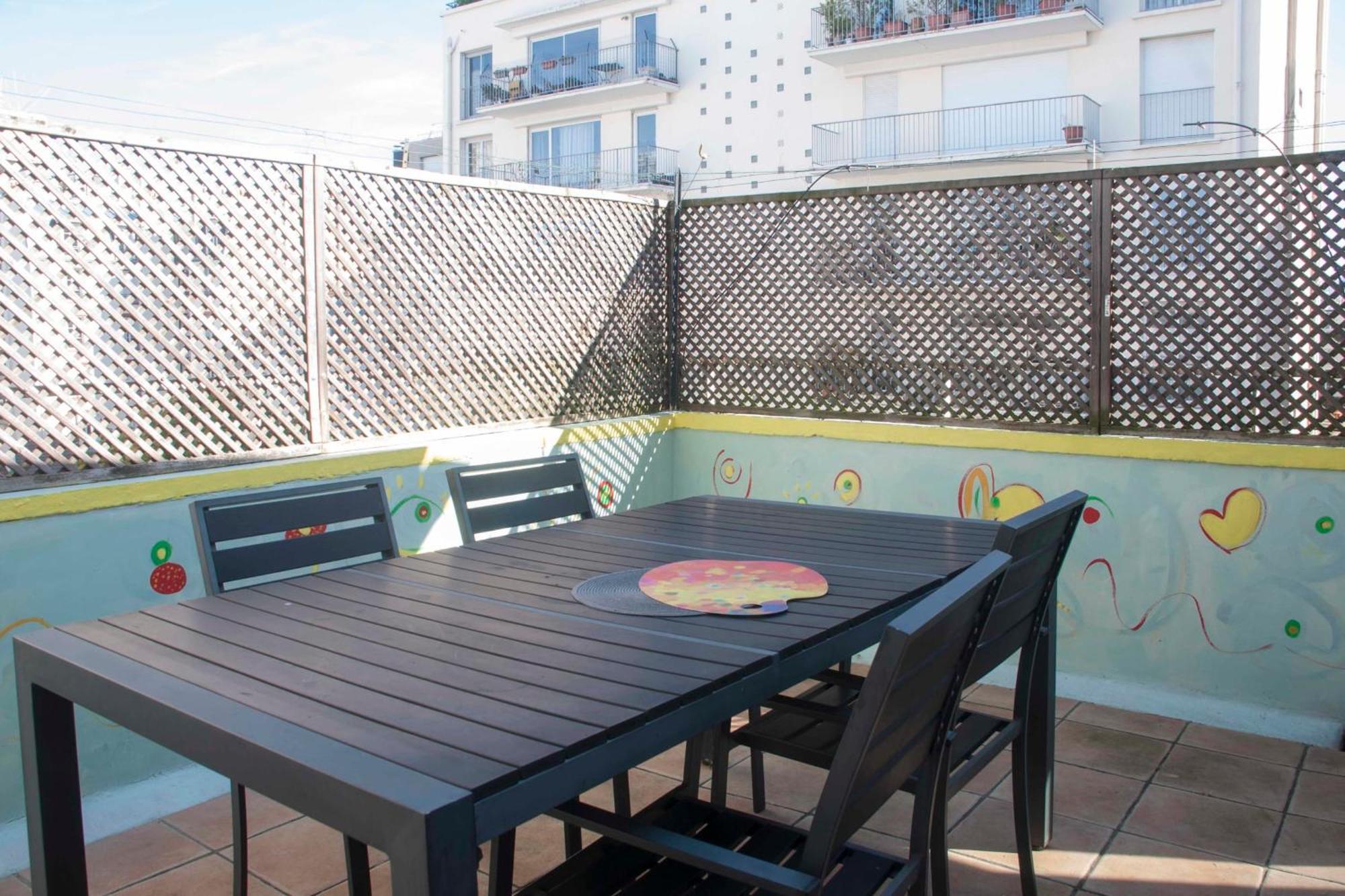 Apartment Cosy With Balcony In The Heart Of Paris