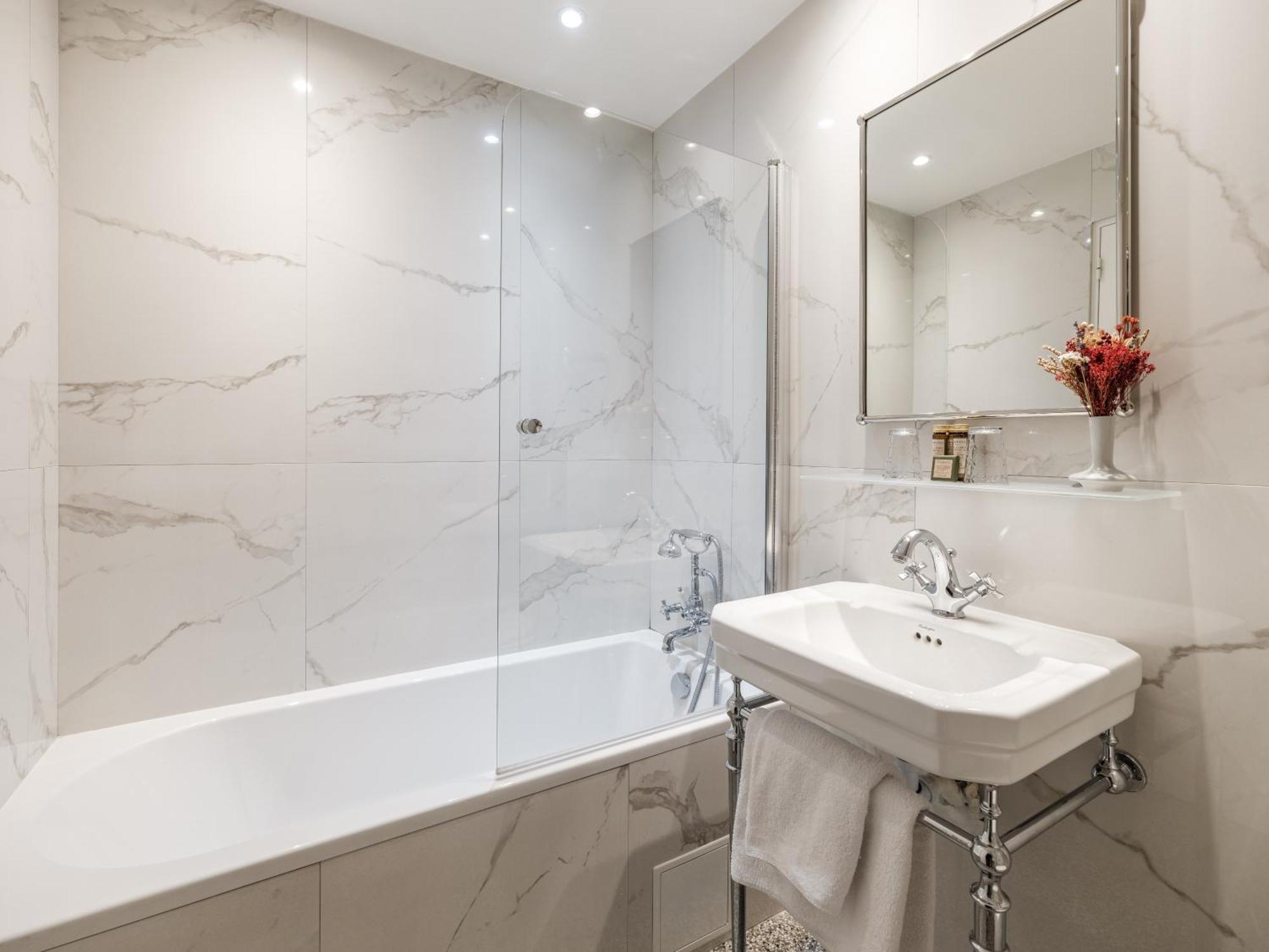 Hotel Minerve Paris