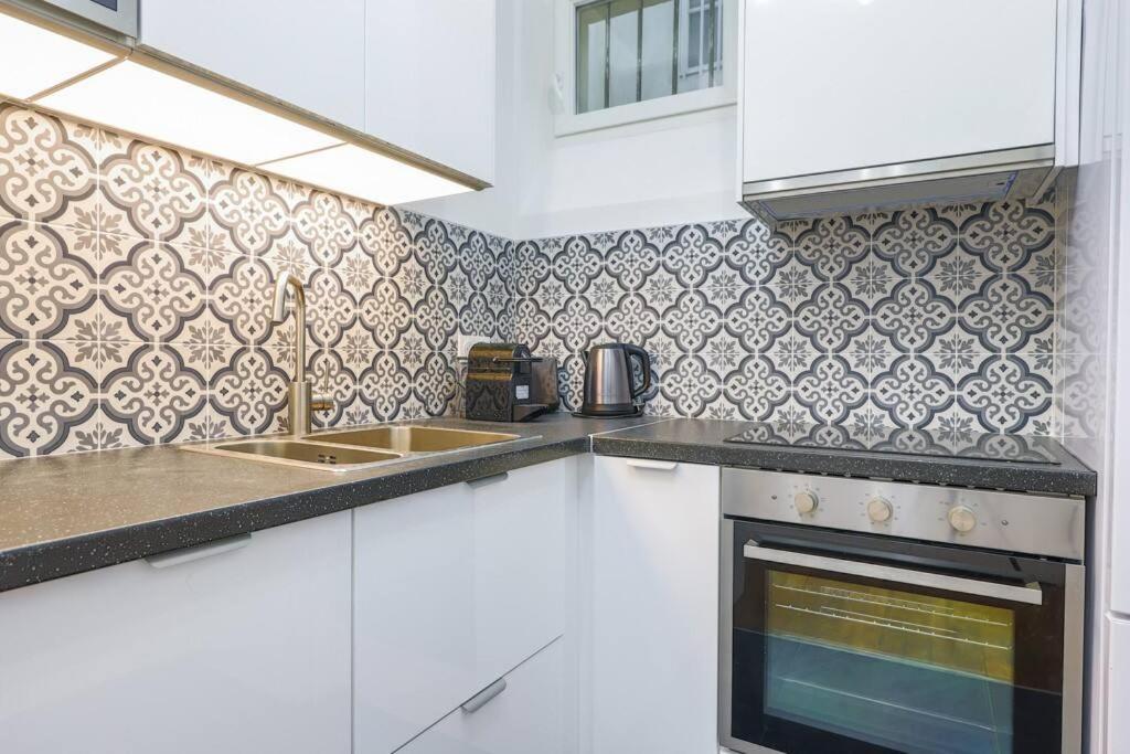Spacieux -1bdr/4p -le Bas Montmartre Apartment Paris