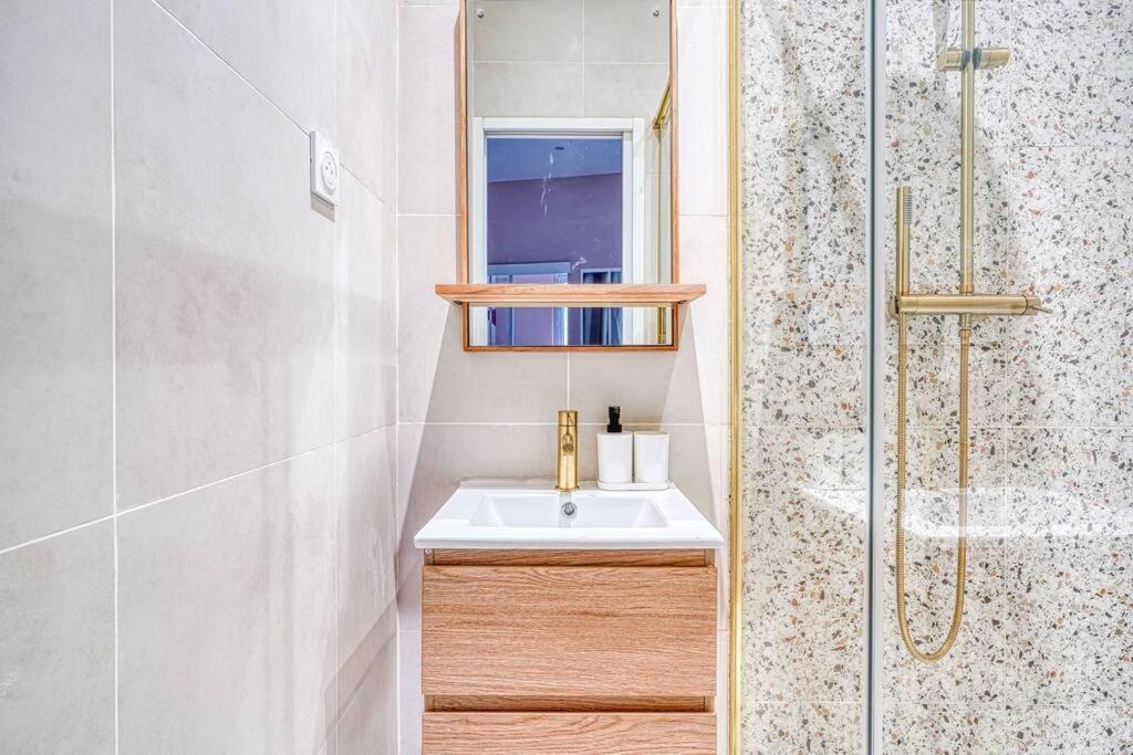 Appartement Place Du Marechal Juin - Ii *