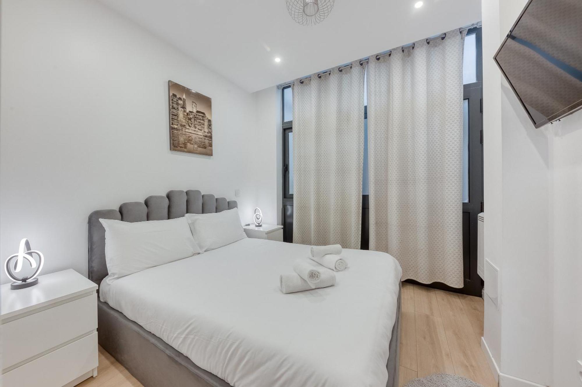 Appartement Parisien Proche Tour Eiffel - 3 Min Metro